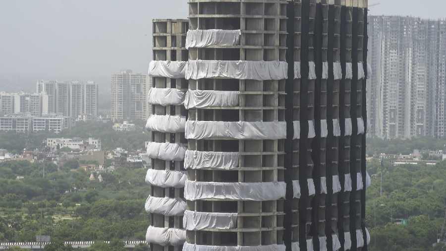 India: Supertech towers in Noida gets razed in controlled explosion