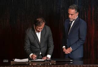 Venezuela, Colombia restore diplomatic ties after three-year break