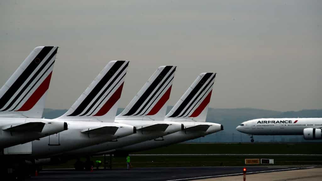 Two Air France pilots suspended for cockpit brawl during Geneva-Paris flight