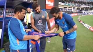 Virat Kohli gifts signed jersey to Pakistan pacer, wins hearts with his heartwarming gesture - WATCH