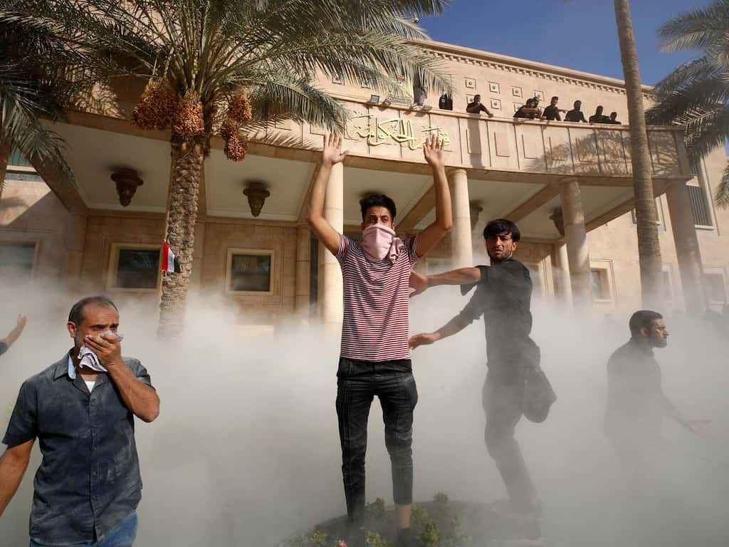 Gunfire and shelling reported in Baghdad, Muqtada Al-Sadr goes on a hunger strike