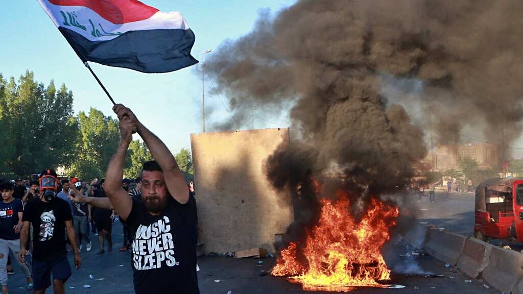 Iraq: Sadr supporters start to vacate green zone after at least 30 killed in Baghdad clashes