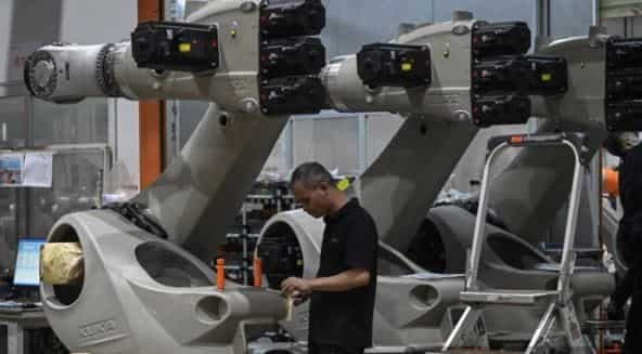 Chinese manufacturing contracts for second straight month amid drought, power shortage
