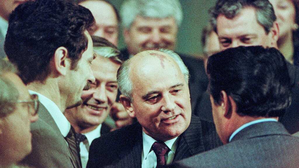 Old Pizza Hut ad goes viral after soviet leader Mikhail Gorbachev's death