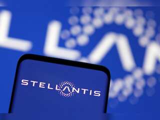 Stellantis to halt production in Italy amid supply shortages