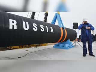 Putin to supply Russian oil, gas to Taliban