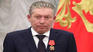 Russian oil firm chief Ravil Maganov dies after falling from hospital window: Report