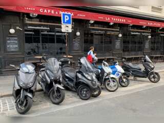 Paris will charge for two-wheeler parking | 3 Euros per hour parking fee for motorbikes