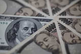 Japanese Yen tumbles to 24-year low against dollar as market grapples with inflation