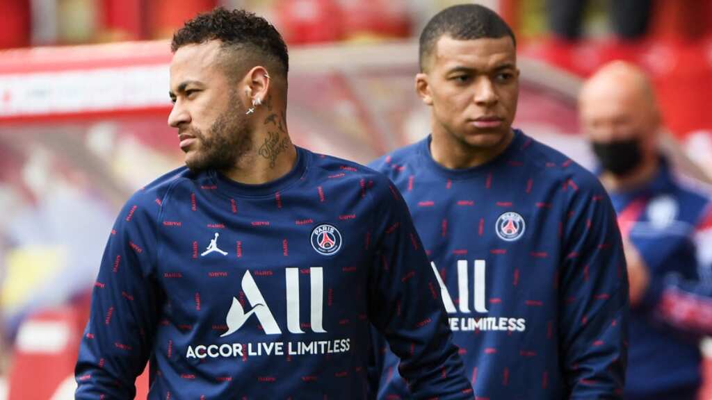 PSG offered Neymar to Manchester City after his fall out with teammate Kylian Mbappe - Report
