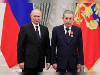 Russian Lukoil chief Ravil Maganov dies in 'fall from hospital window'