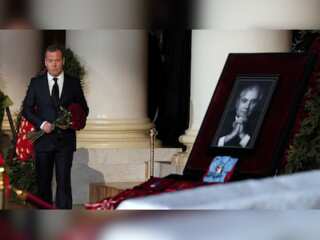 Russians bid a sombre goodbye to Gorbachev, died following 'serious and long illness'