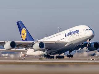 Lufthansa pilots protest over pay; Flight cancellations cause travel chaos