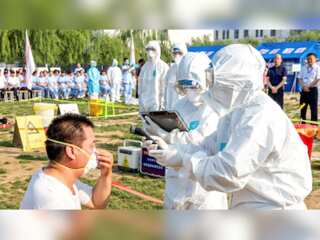 China extends lockdown in Chengdu as city witnesses rise in Covid cases