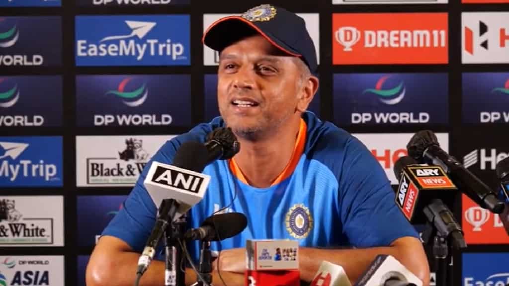 WATCH: Rahul Dravid hilariously avoids 'four-letter word that starts with s' in presser ahead of Pakistan game