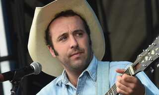Luke Bell's family reveals singer struggled with mental illness & bipolar disorder