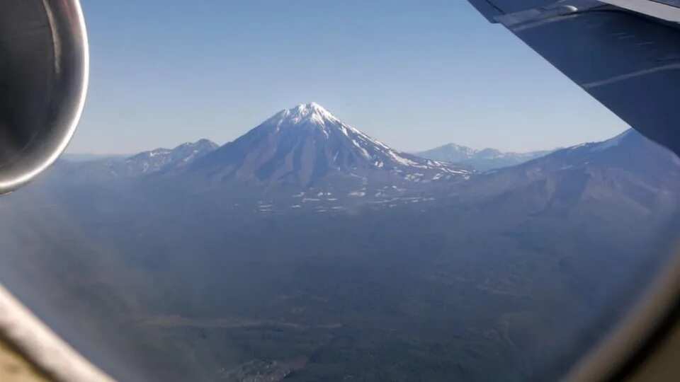 Eight climbers die while scaling Russian volcano; inclement weather delays rescue Eight climbers die while scaling Russian volcano; inclement weather delays rescue