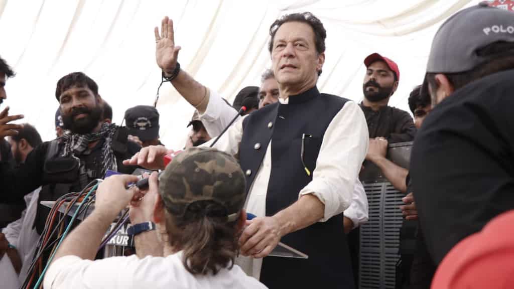 Critique on Imran Khan following statement alleging that govt wants to bring an army chief of their choice