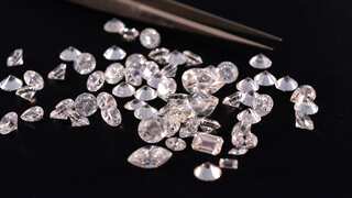 Scientists use laser flashes to make tiny diamonds out of plastic bottles