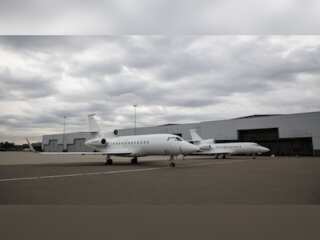 WION Climate Tracker | 2 separate private jets ferry incoming & outgoing UK PM