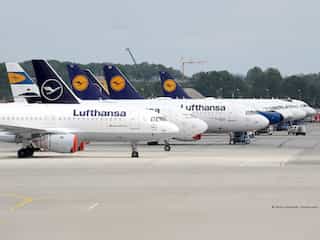 Lufthansa and pilots agree on wage deal
