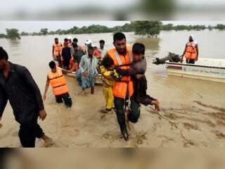 Floods continue to wreak havoc in Pakistan, kills 1,343  including 474 children