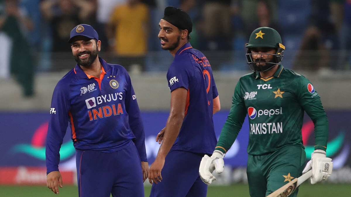 'Too much crap': Rohit Sharma says Indian players ignore social media amid Arshdeep Singh's brutal trolling 'Too much crap': Rohit Sharma says Indian players ignore social media amid Arshdeep Singh's brutal trolling