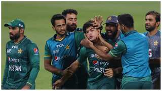 WATCH: Naseem's two successive sixes that led Pakistan to Asia Cup final, eliminating India & Afghanistan