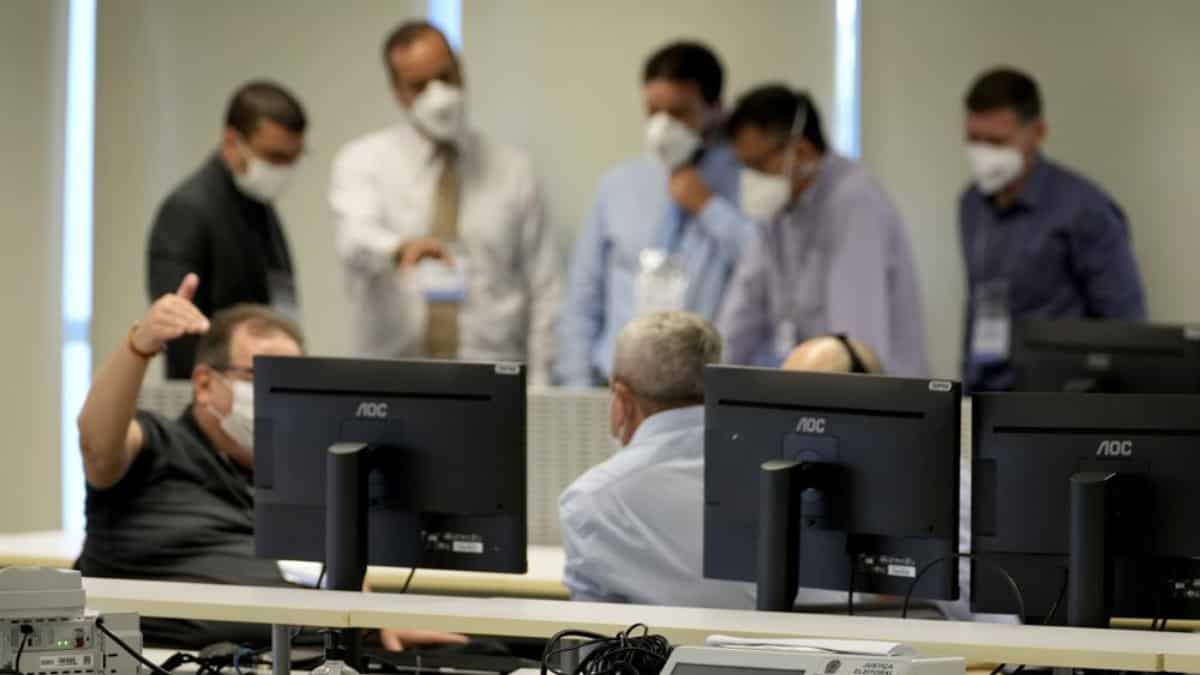 How is Brazil’s voting system audited?