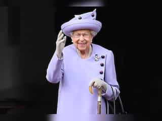 Doctors concerned over the Queen Elizabeth II's health