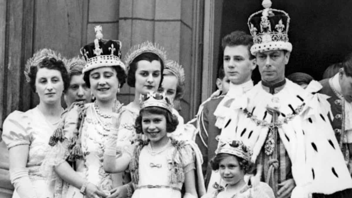 Elizabeth - an heir to the crown