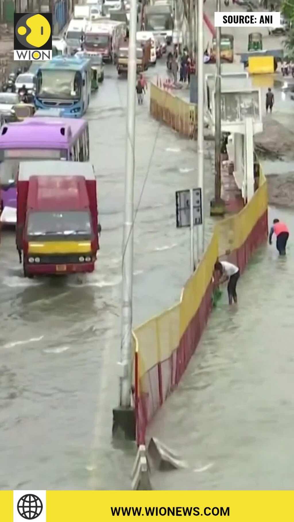 India: Floods due to erratic rains in Bengaluru continue to disrupt lives