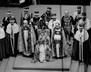 Queen Elizabeth II: How unexpected circumstances led to her coronation at 25 in 1952