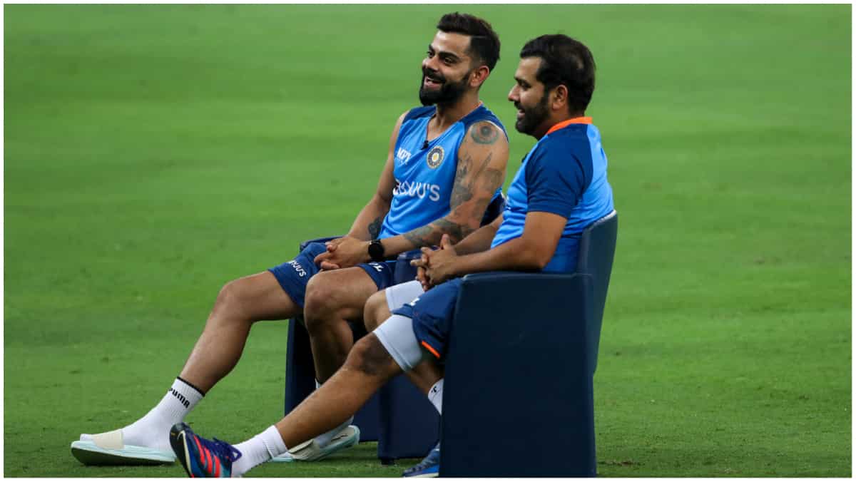 'Your form is very critical' - Rohit Sharma tells Virat Kohli as duo interact post latter's 71st int'l ton 'Your form is very critical' - Rohit Sharma tells Virat Kohli as duo interact post latter's 71st int'l ton