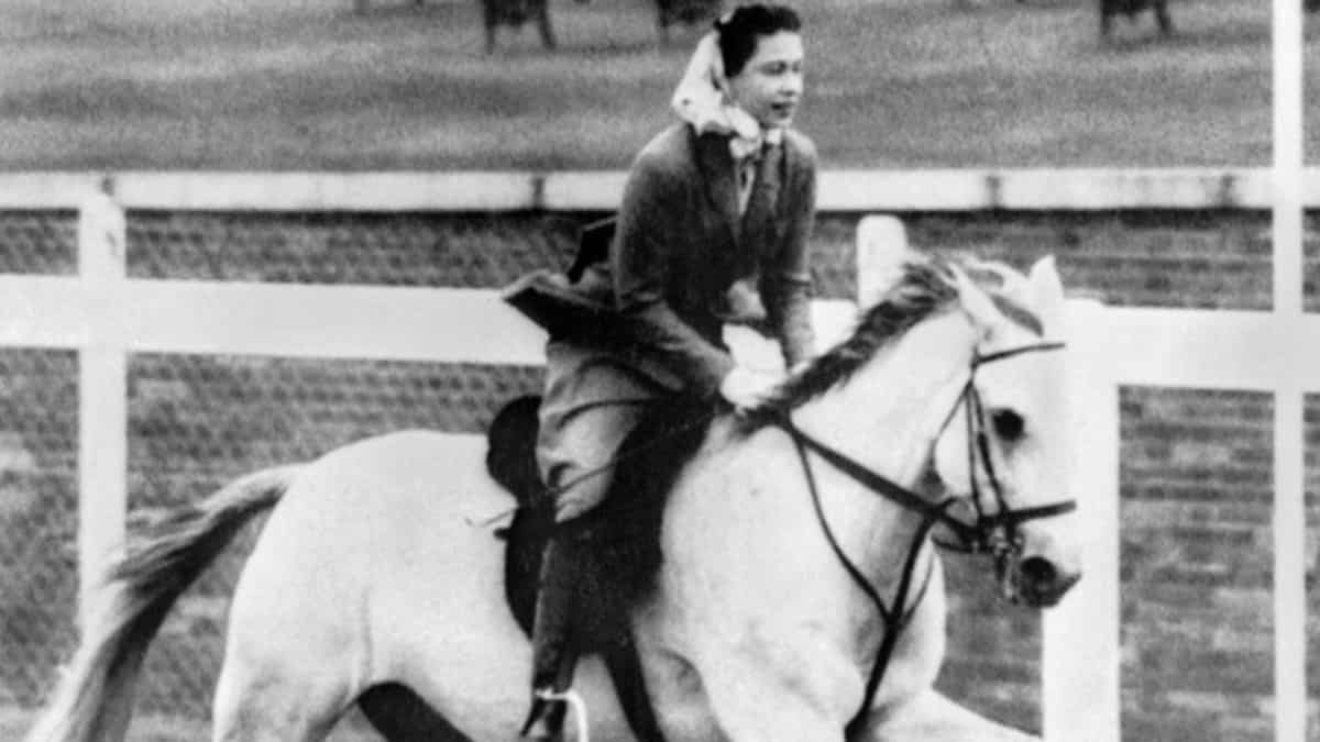 7) Queen Elizabeth II rides a horse