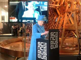 Queen Elizabeth II was more tech-savvy than you can imagine!