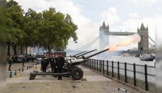 Queen Elizabeth II's death update: 96 gun salute fired in Queen's memory at Tower of London