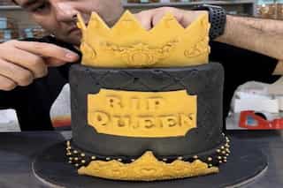 Kashmiri baker pays tribute to Queen Elizabeth II with crown-shaped cake in her favourite flavour