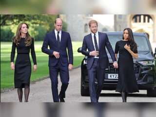 Harry, Meghan join William and Kate on Windsor walkabout