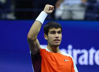 Carlos Alcaraz defeats Casper Ruud to win US Open, ascends to world number one