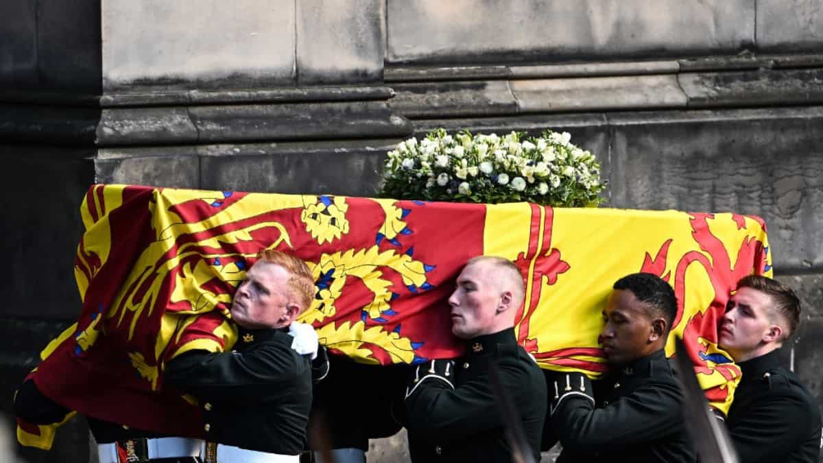 Lying in state for Queen Elizabeth