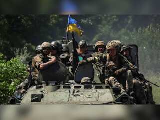 Gravitas: Ukraine claims to have taken back control of nearly 2000 km of land