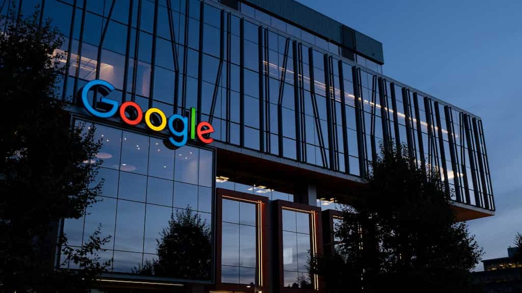 WION Business News: Google may consider India to be manufacturing base for producing high-end phones