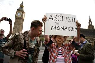 People have right to protest, says Scotland Yard following arrests of anti-monarchy protesters