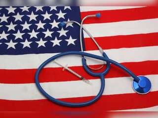 US nurses strike over low pay, staff shortages