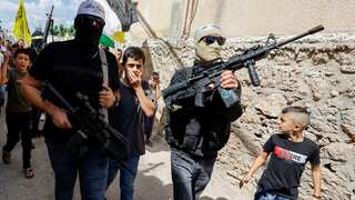 Two Palestinian gunmen, Israeli army officer killed in West Bank clash