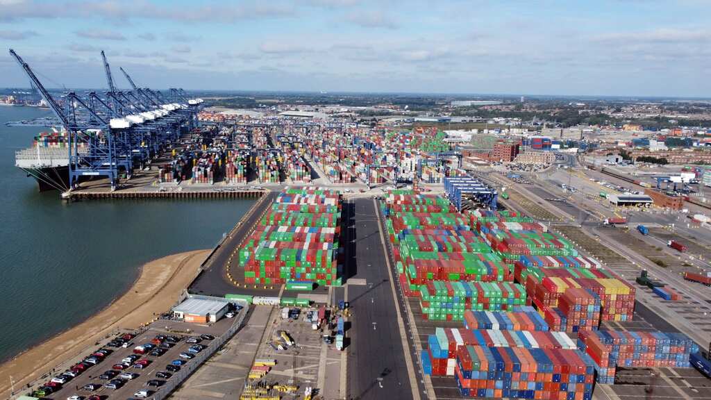 Eight-day strike to hit UK's two biggest ports in late September