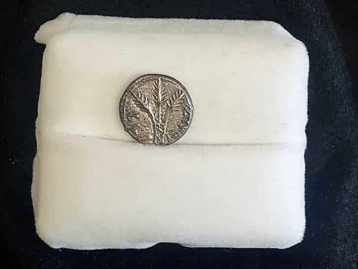 United States returns 2000-year-old coin worth $1 million to Israel