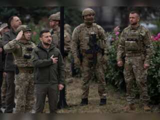 Ukrainian President Zelensky visits Kharkiv amidst stunning counter-offensive