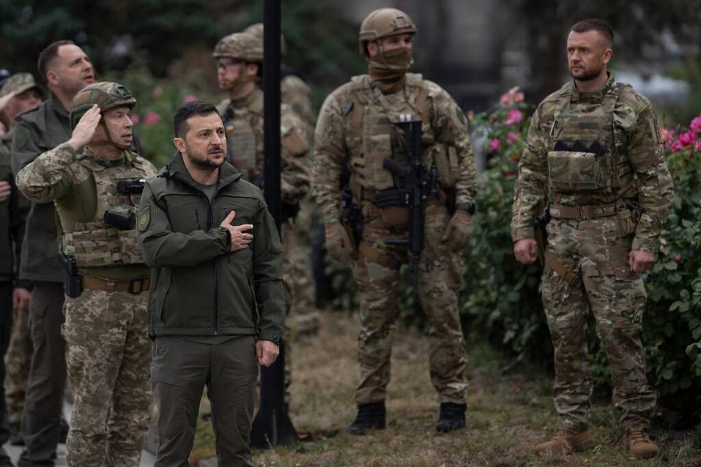 Ukrainian President Zelensky visits Kharkiv amidst stunning counter-offensive